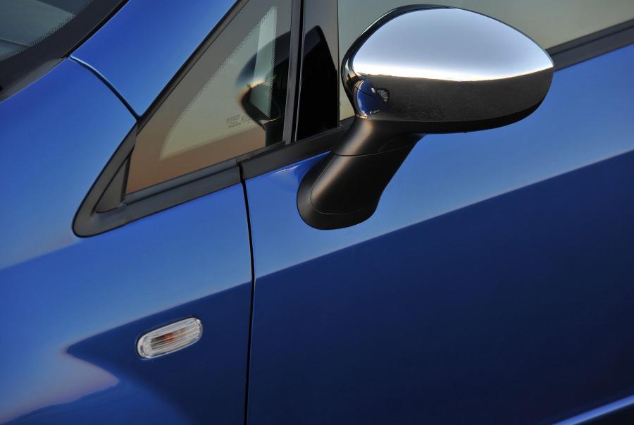  Fiat Punto Evo 2010 года  (фото 2 из 70)
